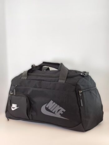 حقيبة "دفل" (Duffel Bag) رياضية
