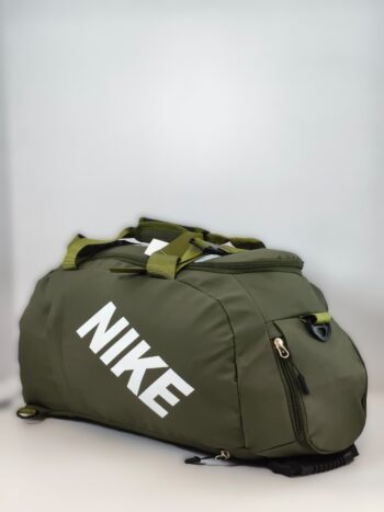 حقيبة "دفل" (Duffel Bag) رياضية
