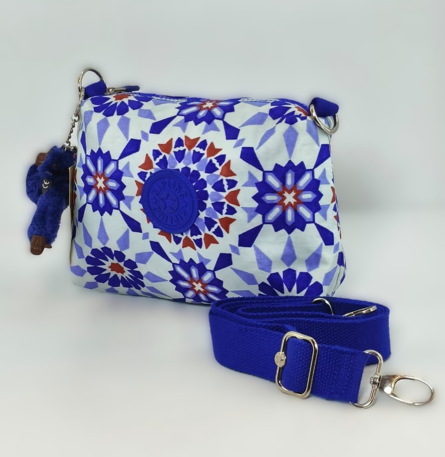 02748bc9-2b4c-41e2-85f8-9bba1bf33f36