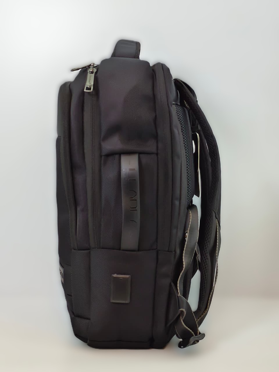 06350699-bbd9-4ee8-a199-05df9b516348