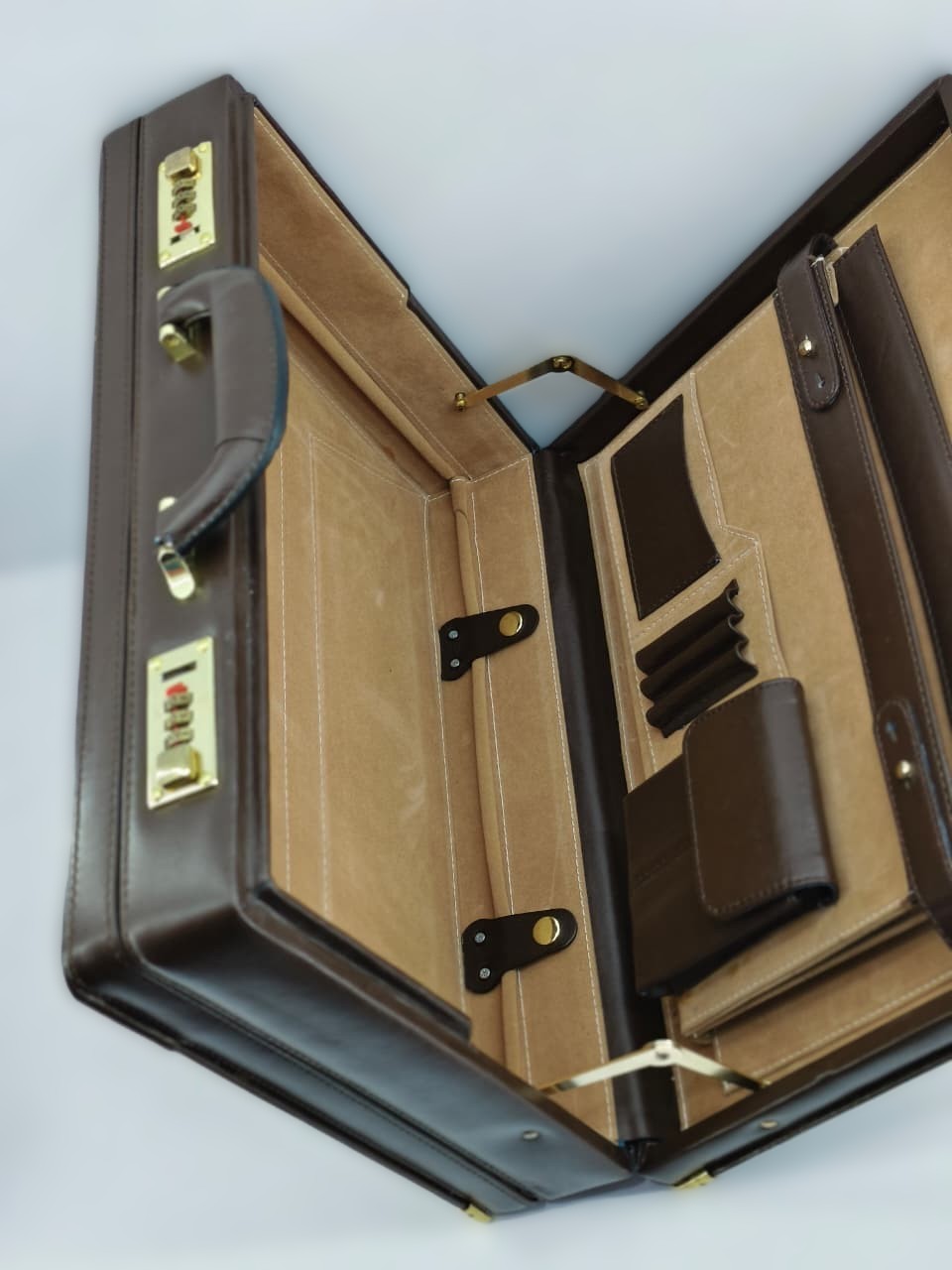 06c9cb1e-2ae0-4189-92ab-5adf76efbcf0