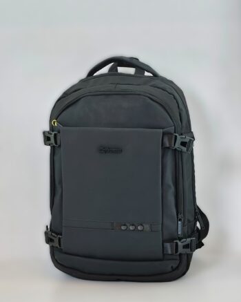 حقيبه ظهر اسود