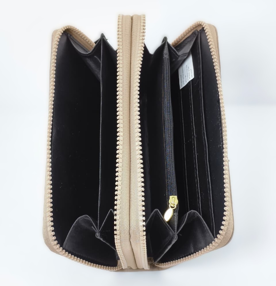 7b9bf021-c6ad-4309-a251-c7f31788e031