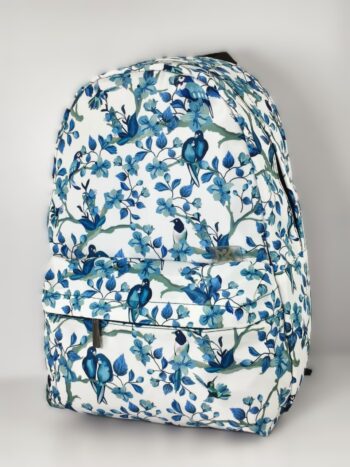 حقيبه ظهر باللون الأبيض