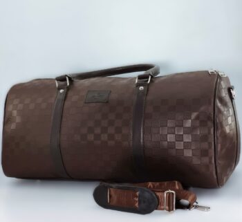 حقيبه للسفر أو للجيم L.V