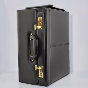 حقيبة طيارين أو حقيبة أعمال تنفيذية